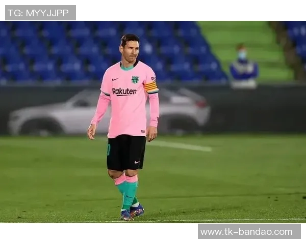 曼联女足新援官宣意外曝光另一笔交易引发球迷热议