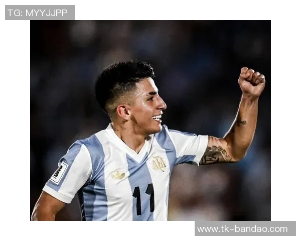 小蜘蛛精彩助攻阿尔马达错失良机令人叹息的比赛瞬间 小蜘蛛精彩助攻阿尔马达错失良机令人叹息的比赛瞬间